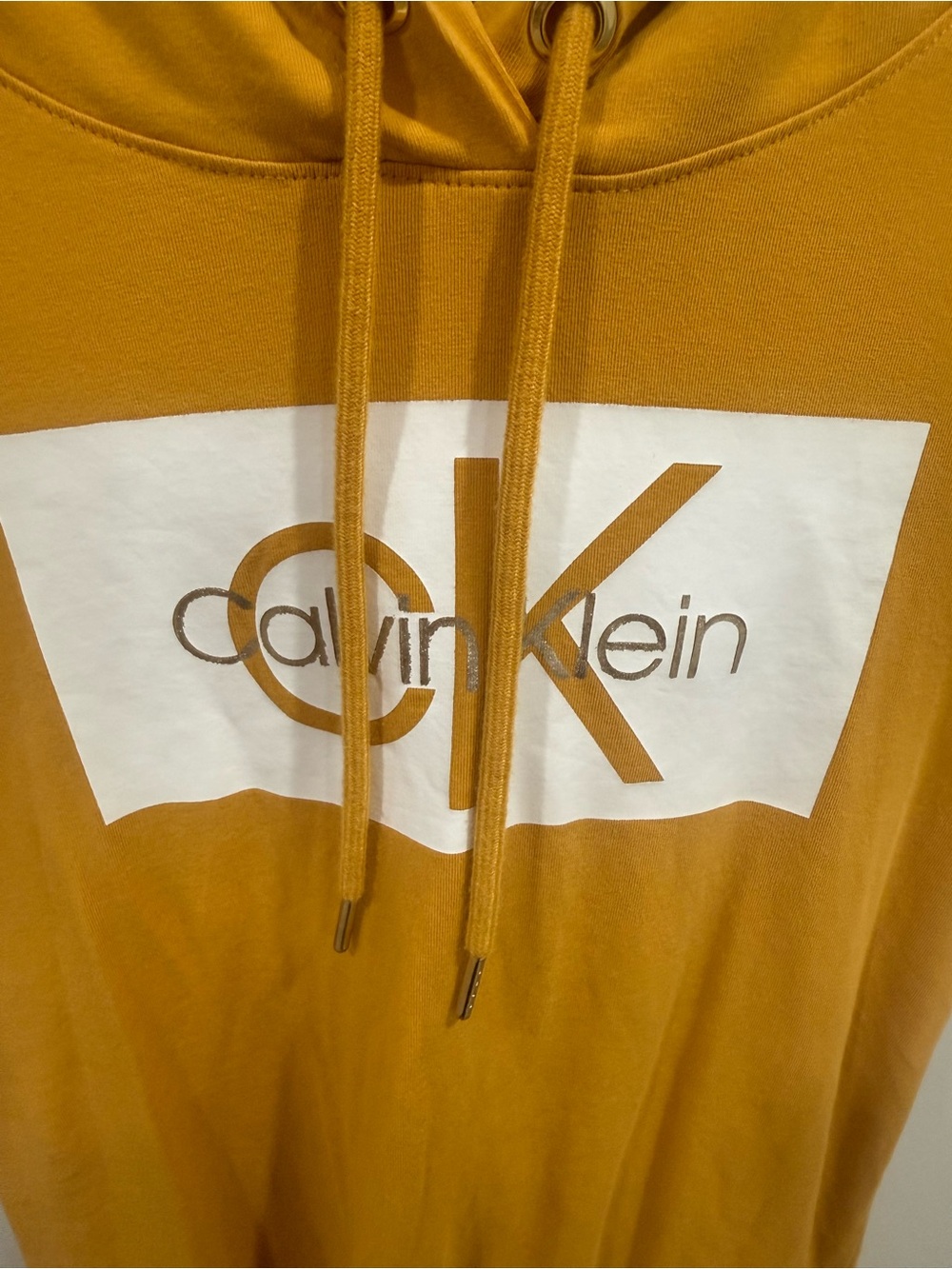 Calvin Klein Women’s Hooded T-Shirt Dress – Mustard/Gold